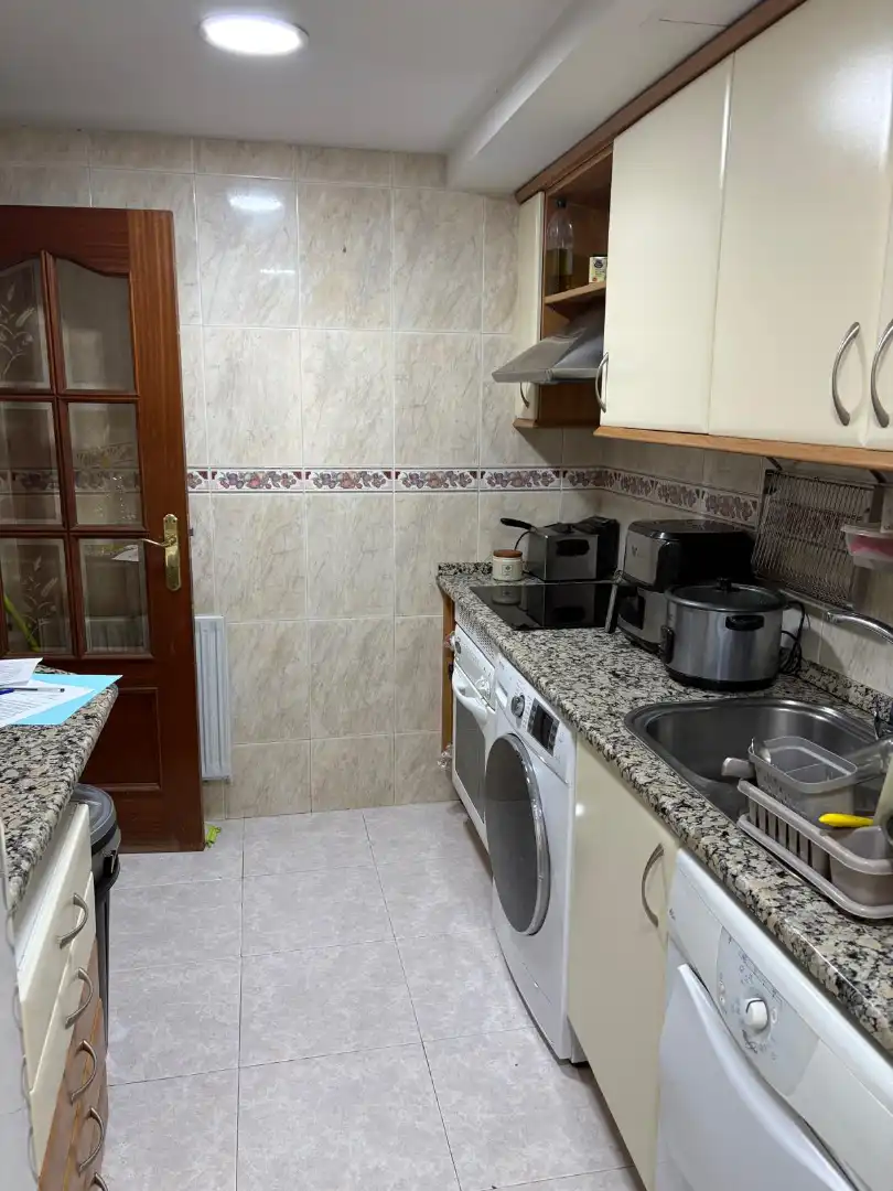 Kitchen of Flat for sale in San Lorenzo de El Escorial  with Heating, Parquet flooring and Storage room