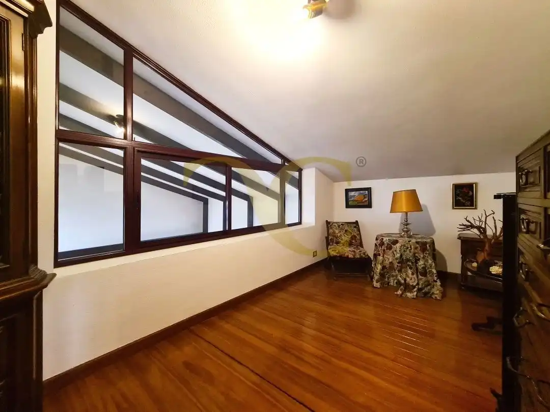 Casa o xalet en venda en Oviedo  amb Calefacció, Jardí privat i Terrassa