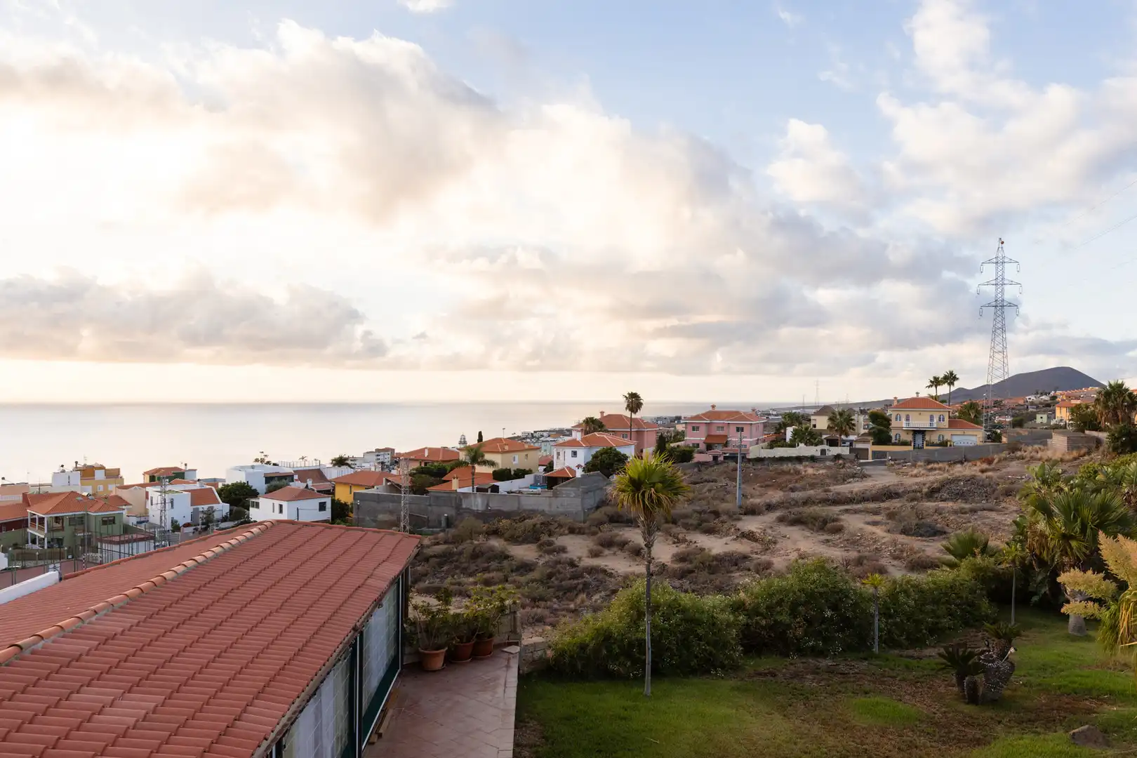 Vista exterior de Casa o xalet en venda en Candelaria amb Aire condicionat, Jardí privat i Terrassa