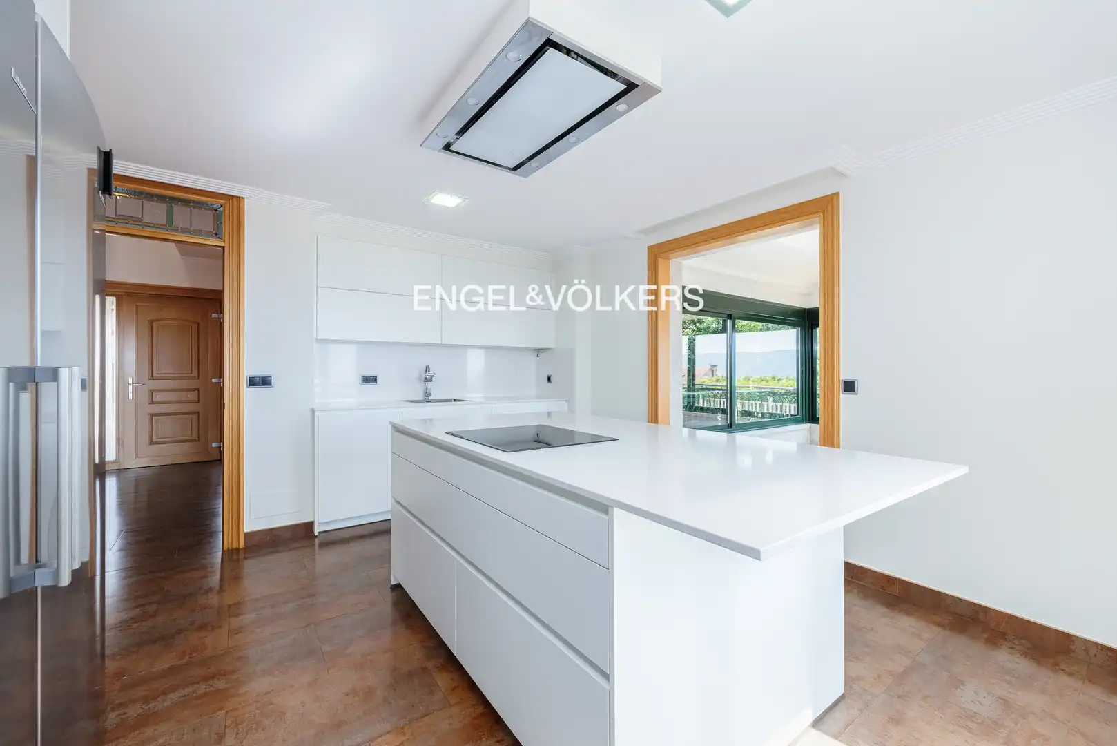 Cocina de Casa o chalet en venta en Nigrán con Calefacción, Jardín privado y Piscina