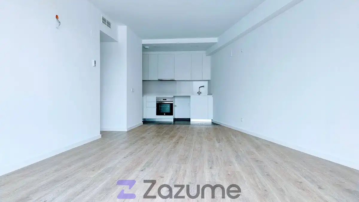 Piso con terraza en alquiler en Carrer del Plom, imagen 3