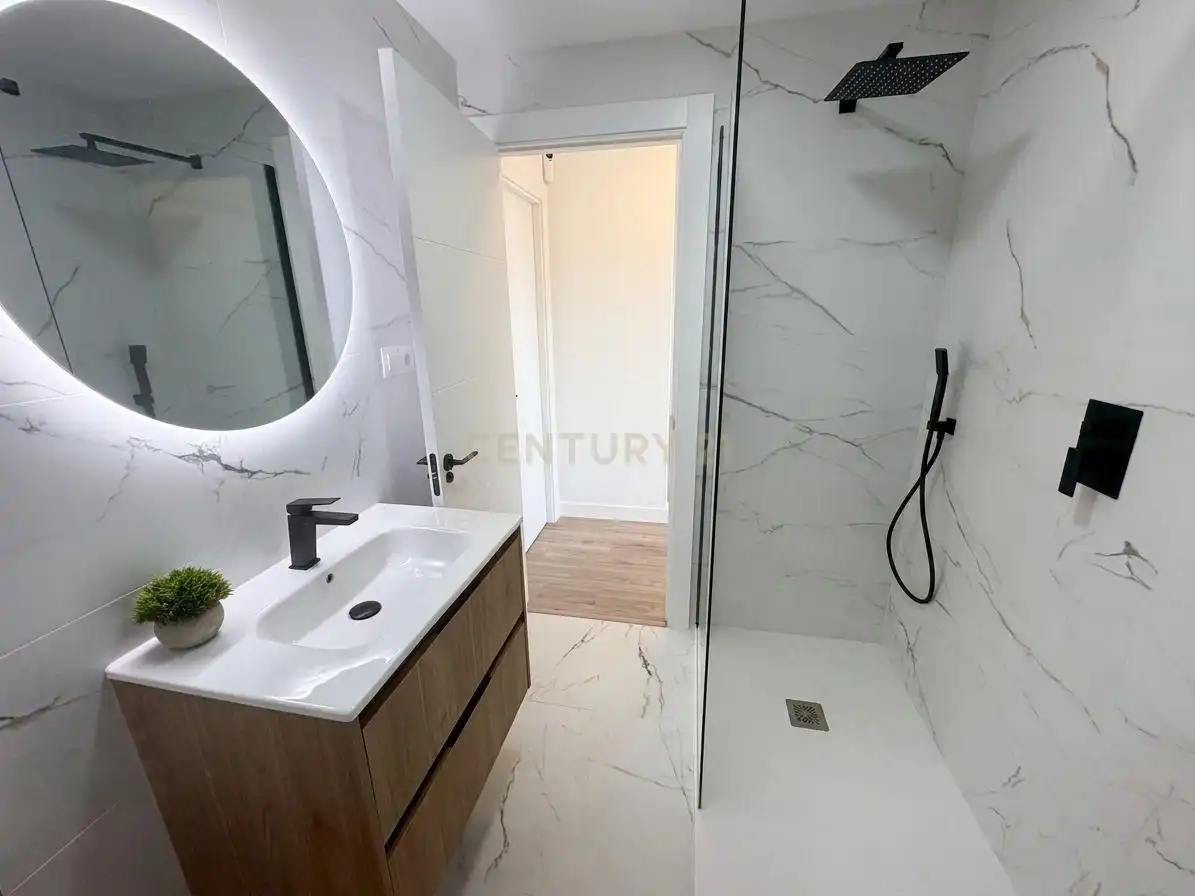 Bany de Apartament en venda en Mijas amb Forn, Alarma i Piscina comunitària