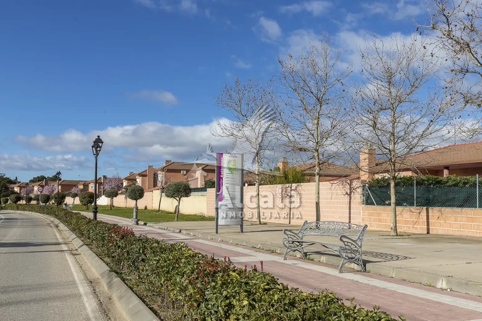 Vista exterior de Casa o chalet en venta en Galápagos con Aire acondicionado, Calefacción y Terraza