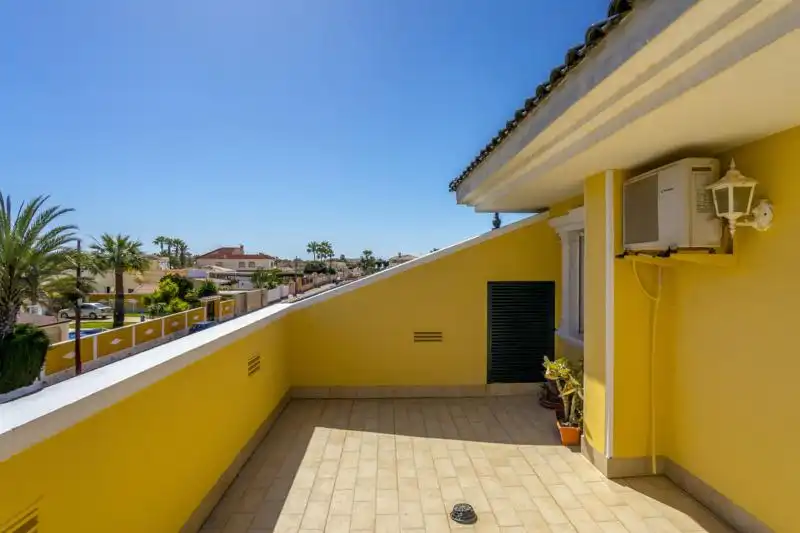 Chalet con terraza en venta en Avenida Miguel de Unamuno 17, imagen 42