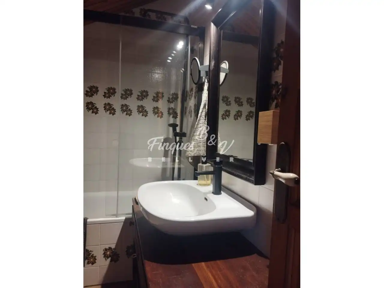 Bathroom of Attic for sale in Prats i Sansor  with Air Conditioner, Heating and Parquet flooring