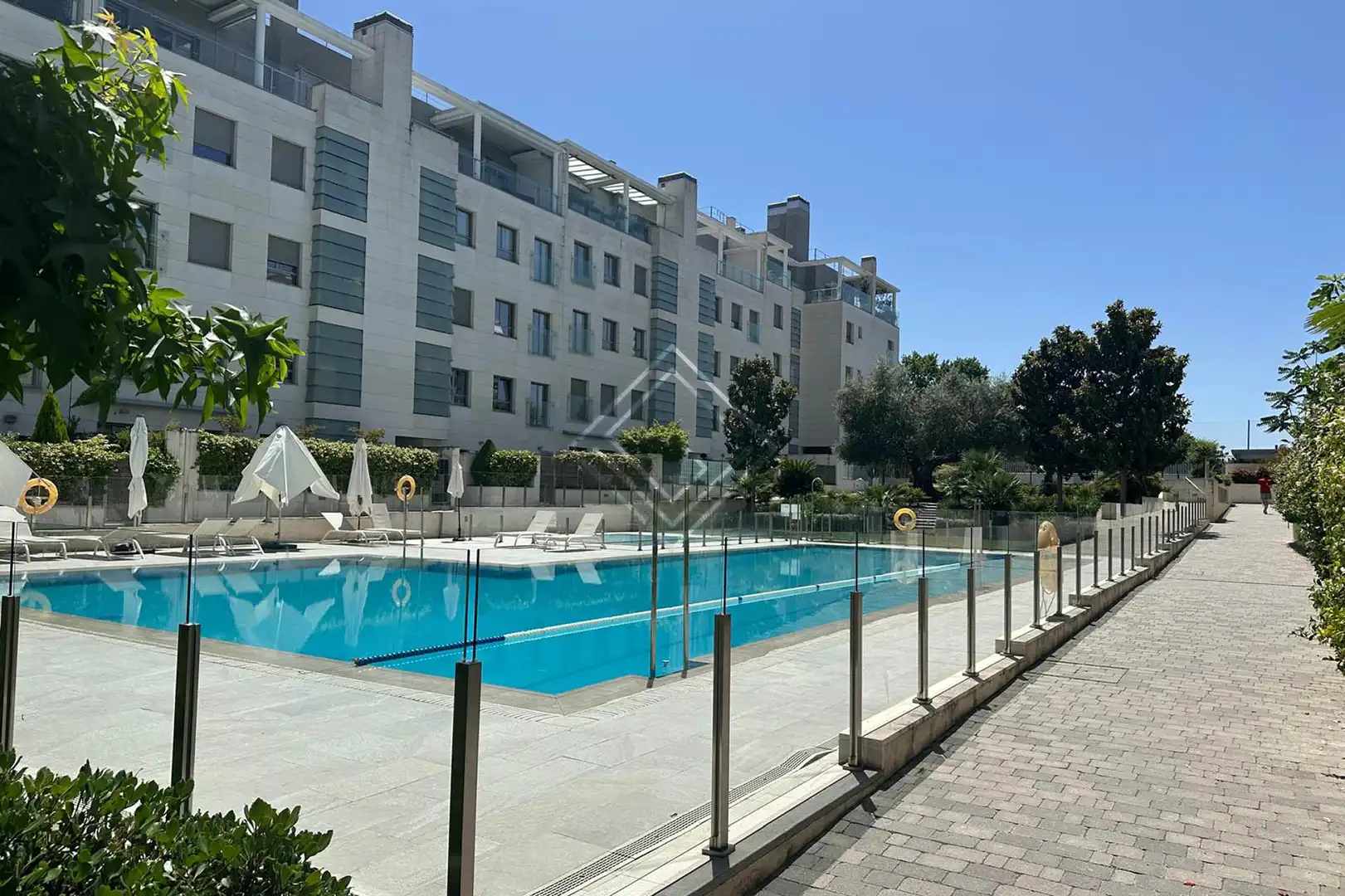 Piscina de Piso de alquiler en Madrid con Aire acondicionado, Calefacción y Terraza