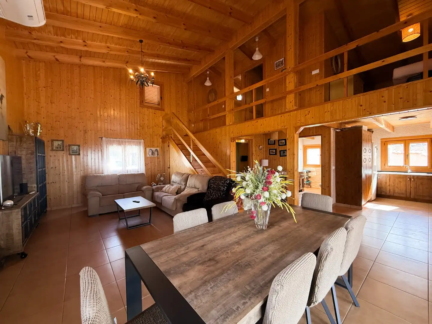 Sala de estar de Finca rústica en venta en Tébar - Los Arejos