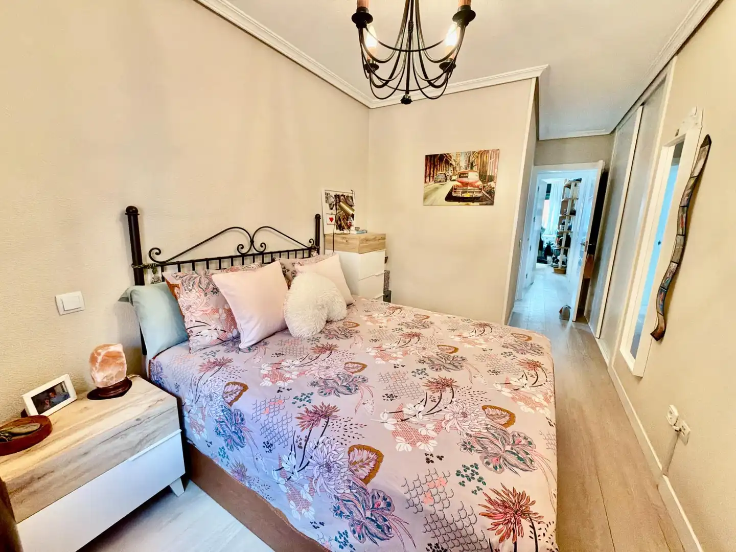 Bedroom of Flat for sale in Madrid  with Air Conditioner, Heating and Storage room