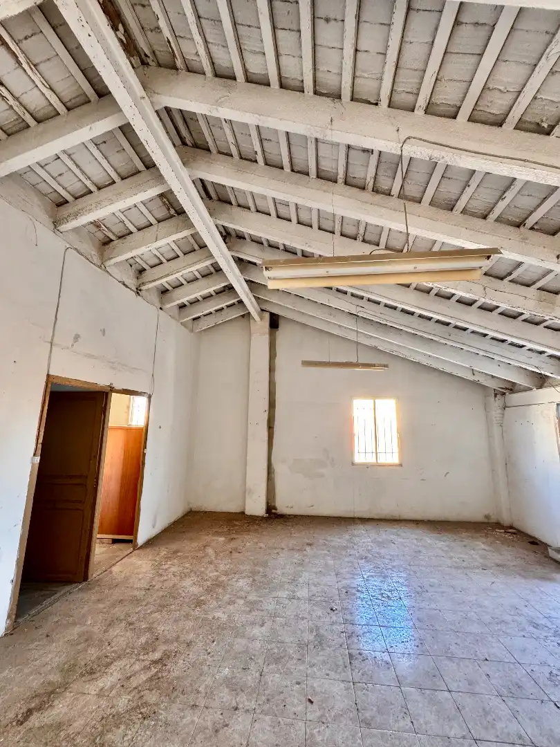 Gebäude zum Verkauf in Massamagrell