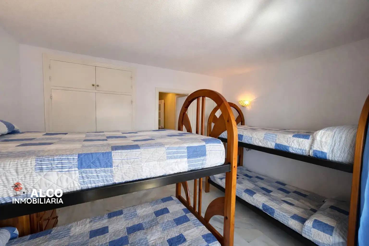 Habitación de Piso en venta en Torrox con Terraza y Piscina
