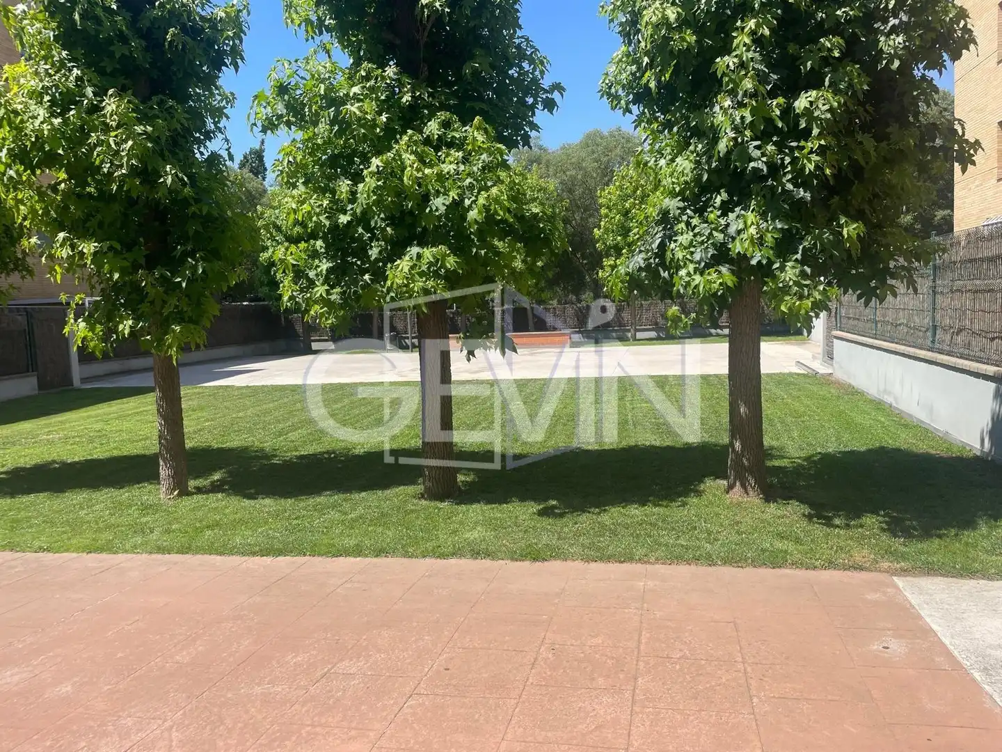 Piso en venta en Santa Perpètua de Mogoda con Aire acondicionado, Calefacción y Jardín privado
