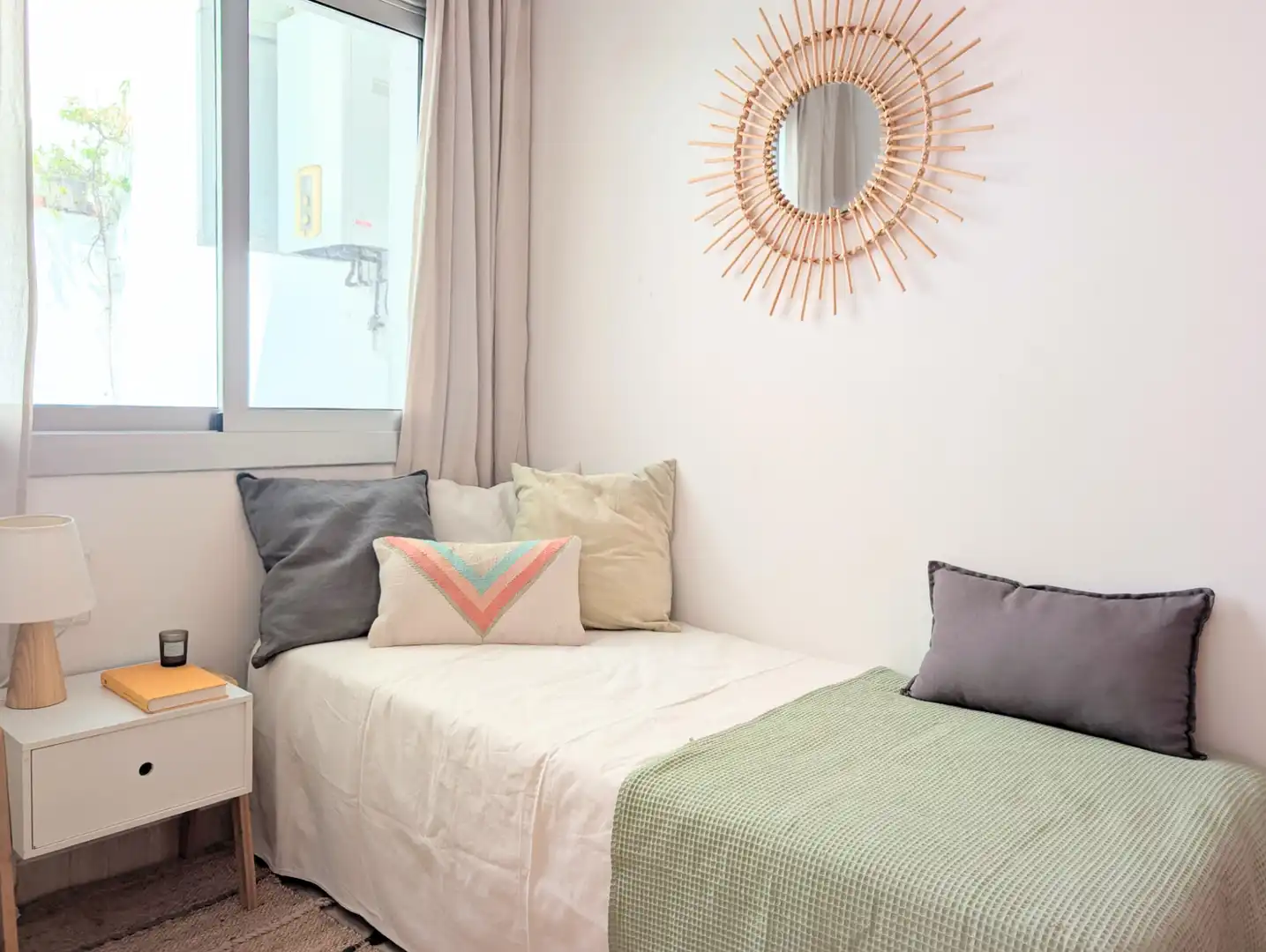 Schlafzimmer von Erdgeschoss zum Verkauf in Mataró mit Klimaanlage, Heizung und Terrasse