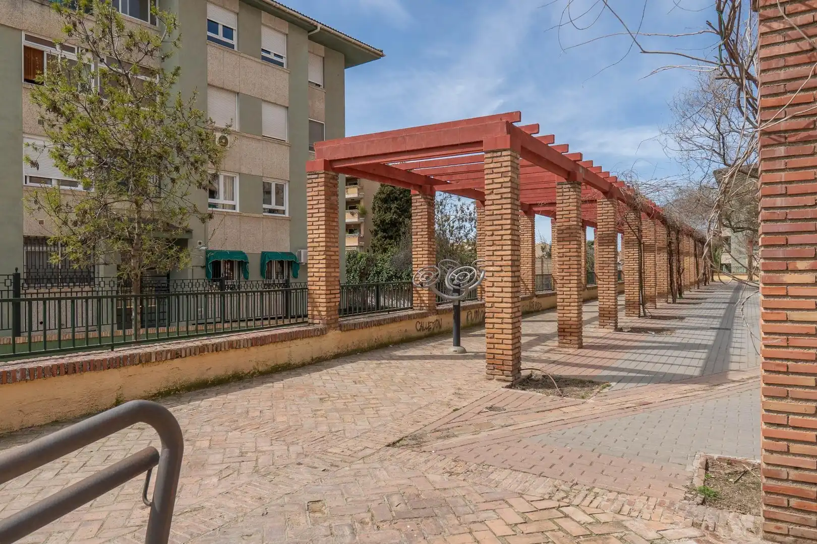 Parking of Flat for sale in Granada  with Air Conditioner and Balcony