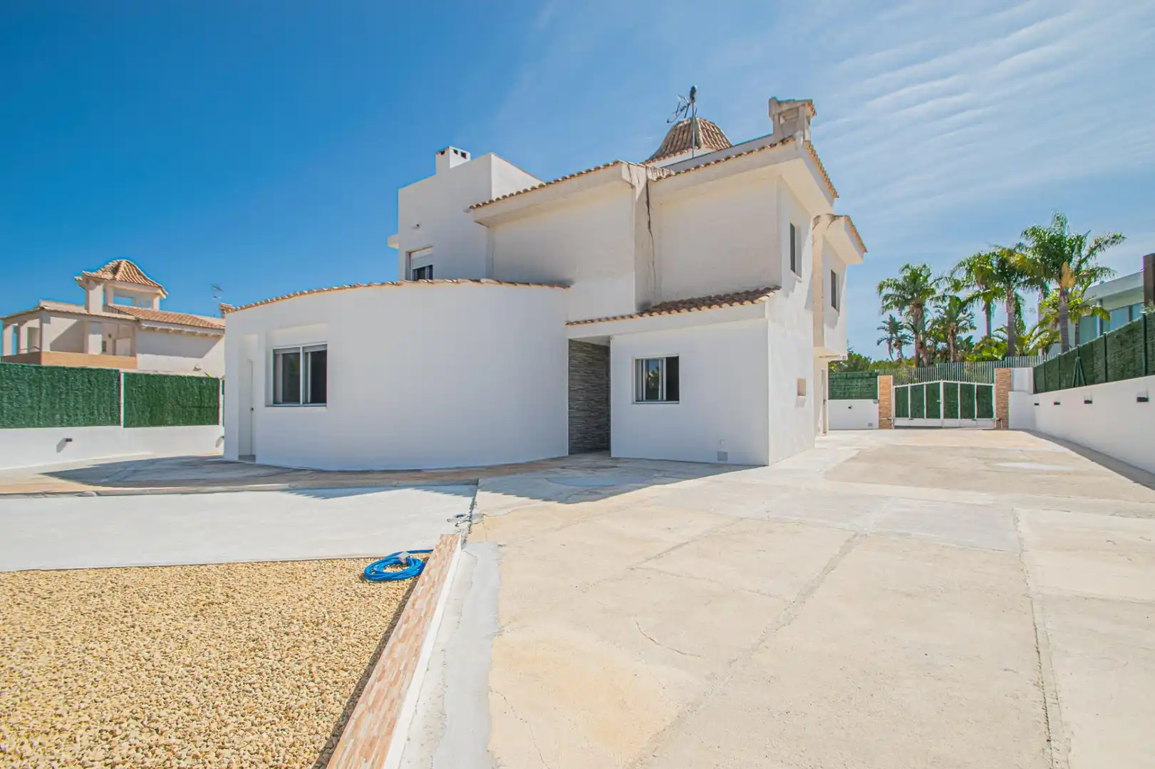 Vista exterior de Casa o xalet en venda en La Nucia amb Aire condicionat, Calefacció i Terrassa