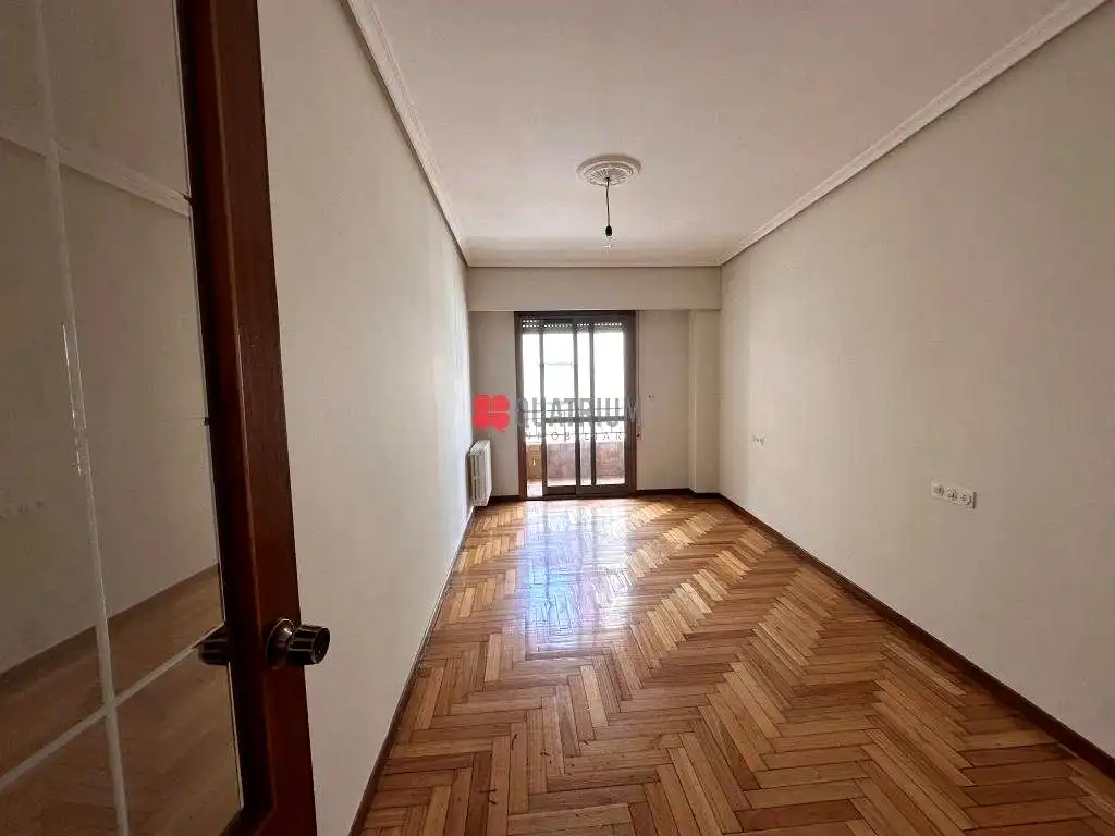 Bedroom of Flat for sale in Ourense Capital   with Heating, Terrace and Storage room