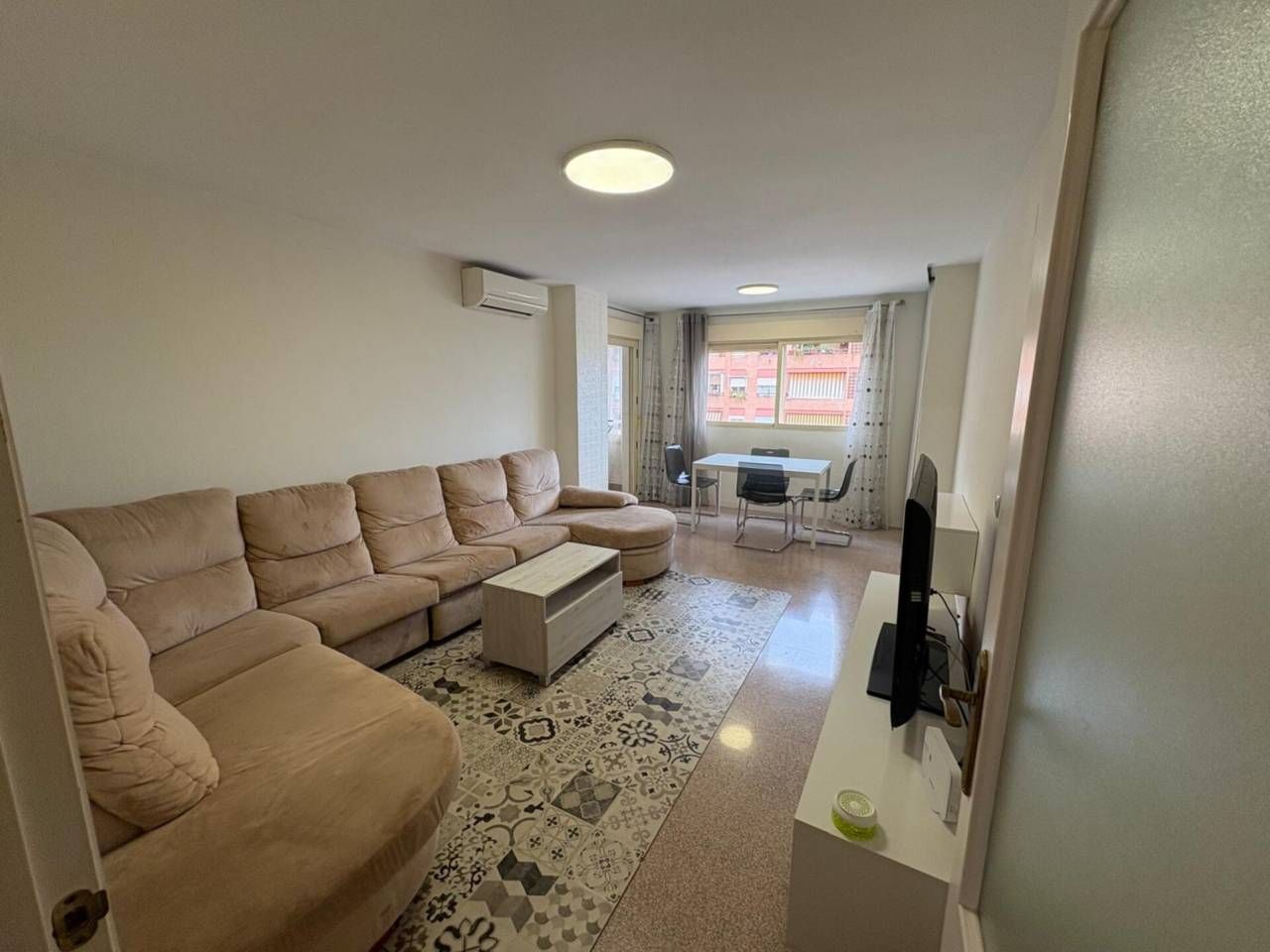 Living room of Flat for sale in Sant Joan d'Alacant  with Air Conditioner, Terrace and Storage room