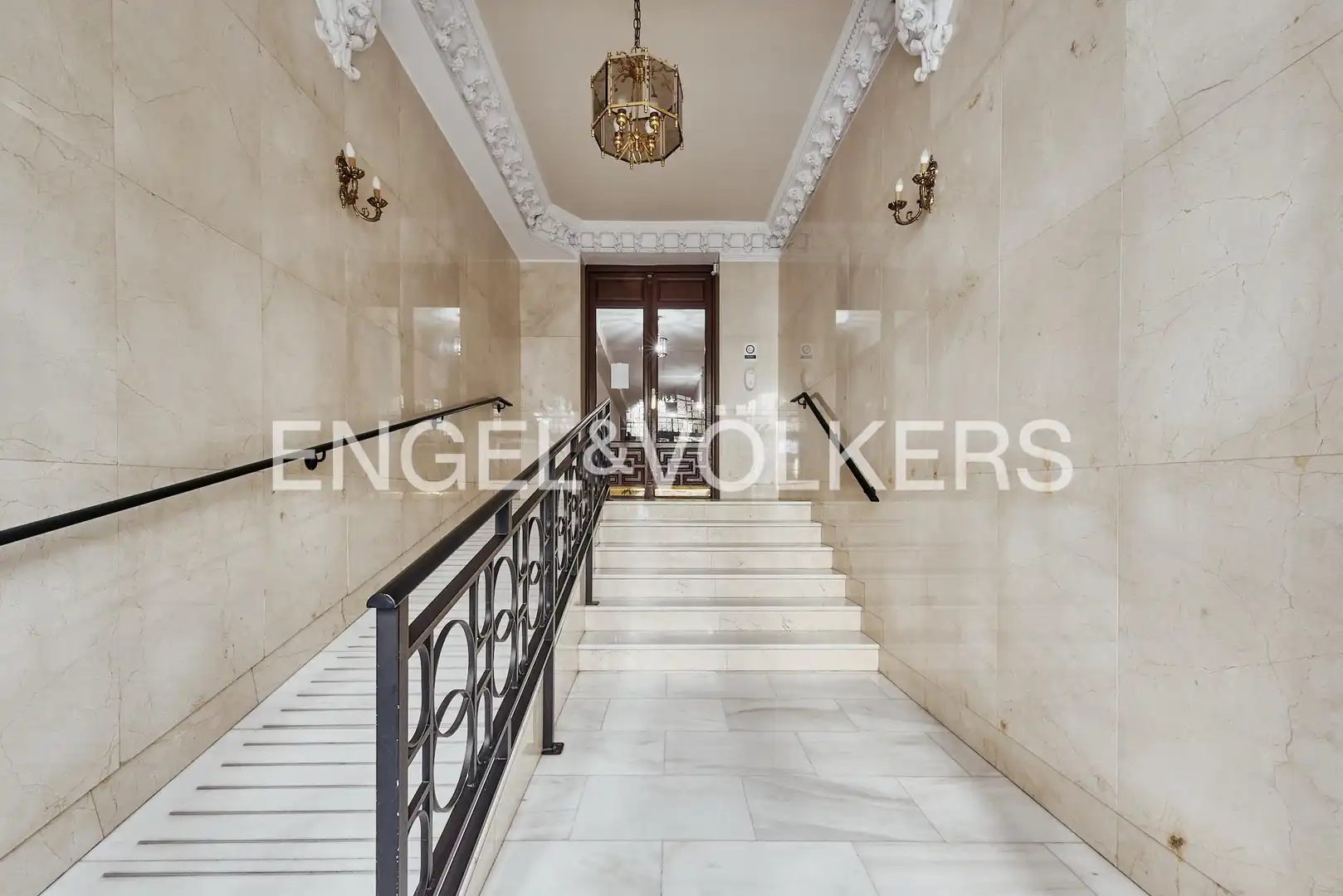 Flat for sale in Madrid  with Air Conditioner, Heating and Parquet flooring