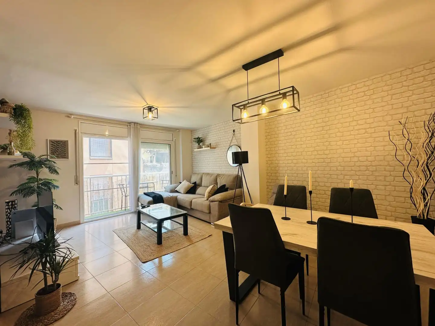 Sala de estar de Piso en venta en Amposta con Aire acondicionado, Terraza y Amueblado