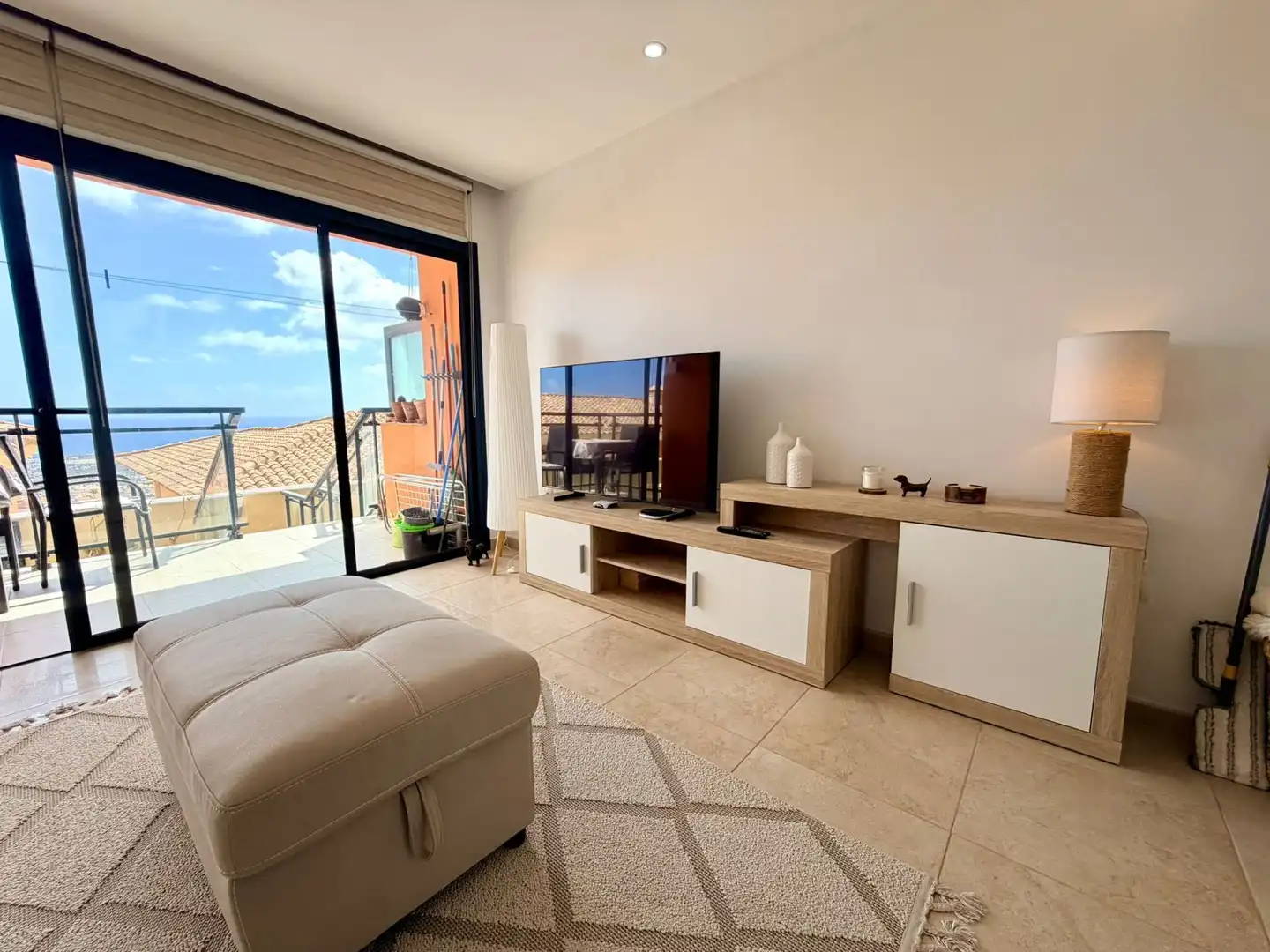 Wohnzimmer von Maisonette zum Verkauf in Antigua