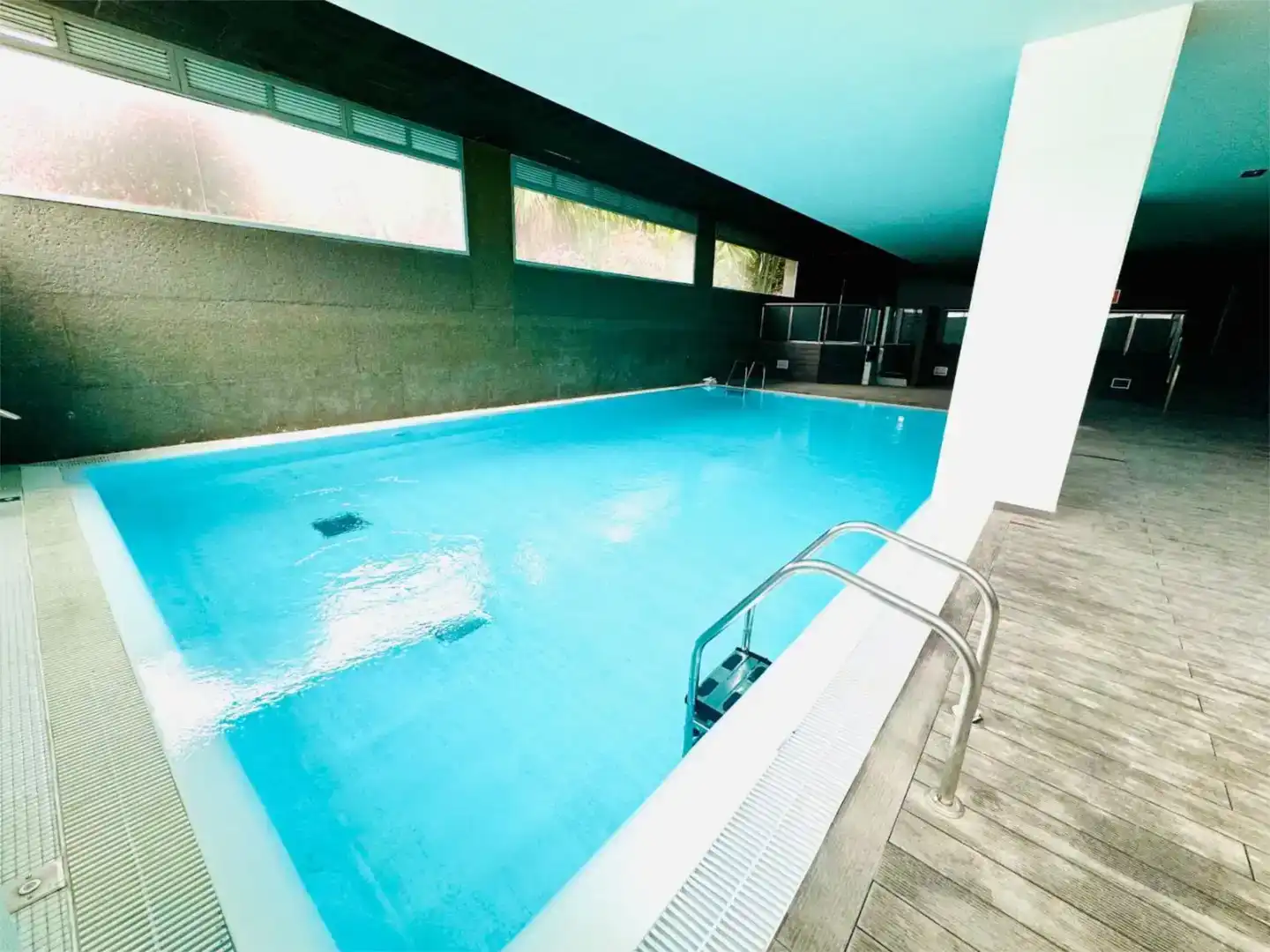 Piscina de Pis en venda en Ciudad Alta