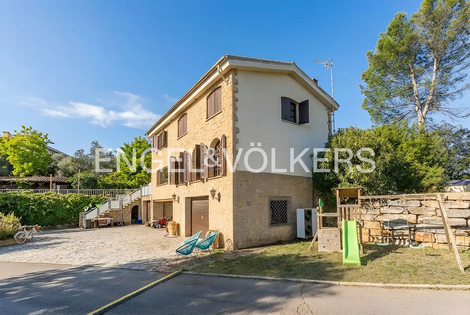 Exterior view of Houses for sale in Sant Salvador de Guardiola  with Air Conditioner, Heating and Private garden
