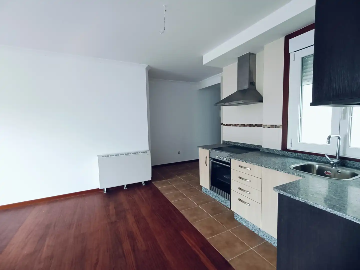 Cocina de Estudio en venta en A Pobra do Caramiñal con Calefacción, Trastero y Horno