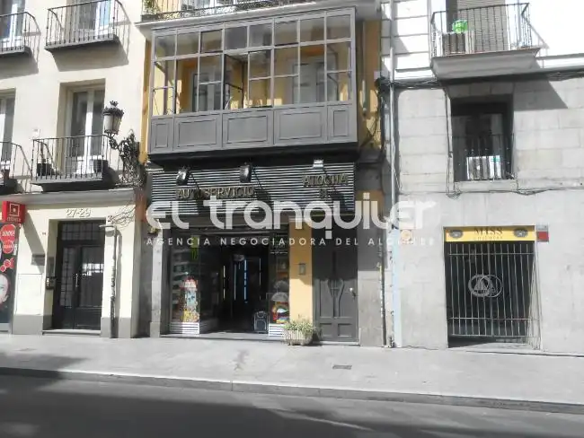 Wohnung zur Miete in Calle Atocha, Cortes - Huertas
