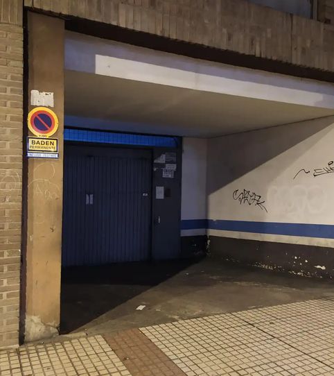 Foto 2 de Garaje en venta en Plaza del Portillo, 6, Plaza de Toros, Zaragoza Capital