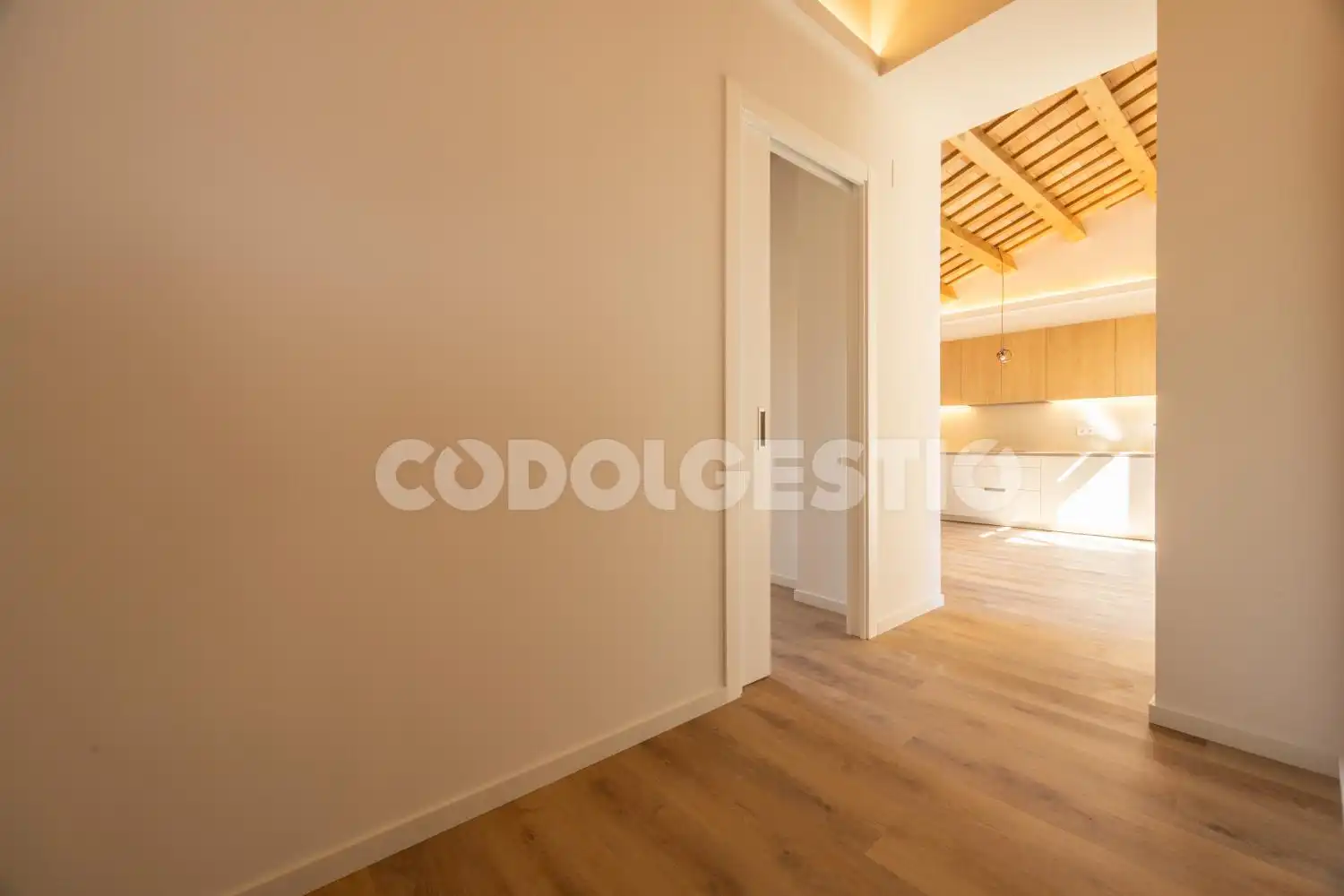 Flat for rent in Escales, Centre