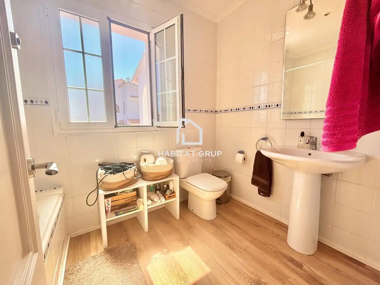 Baño de Casa o chalet en venta en Es Castell con Aire acondicionado, Calefacción y Jardín privado