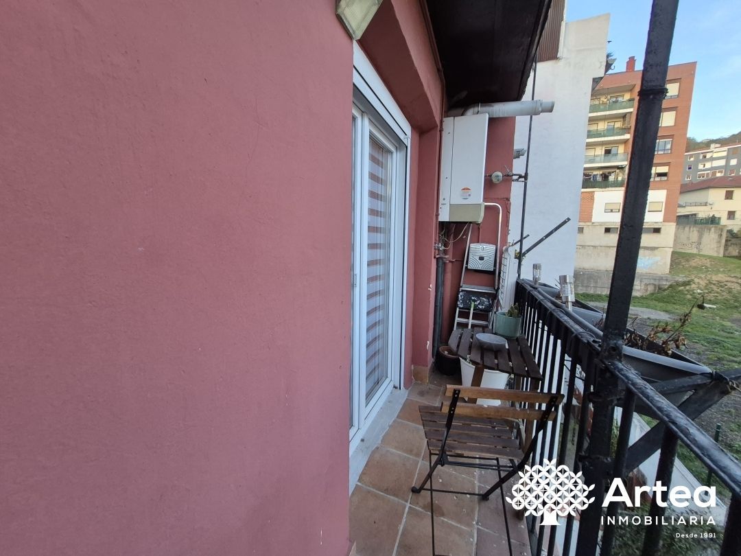 Terrassa de Pis en venda en Bilbao  amb Calefacció, Moblat i Balcó