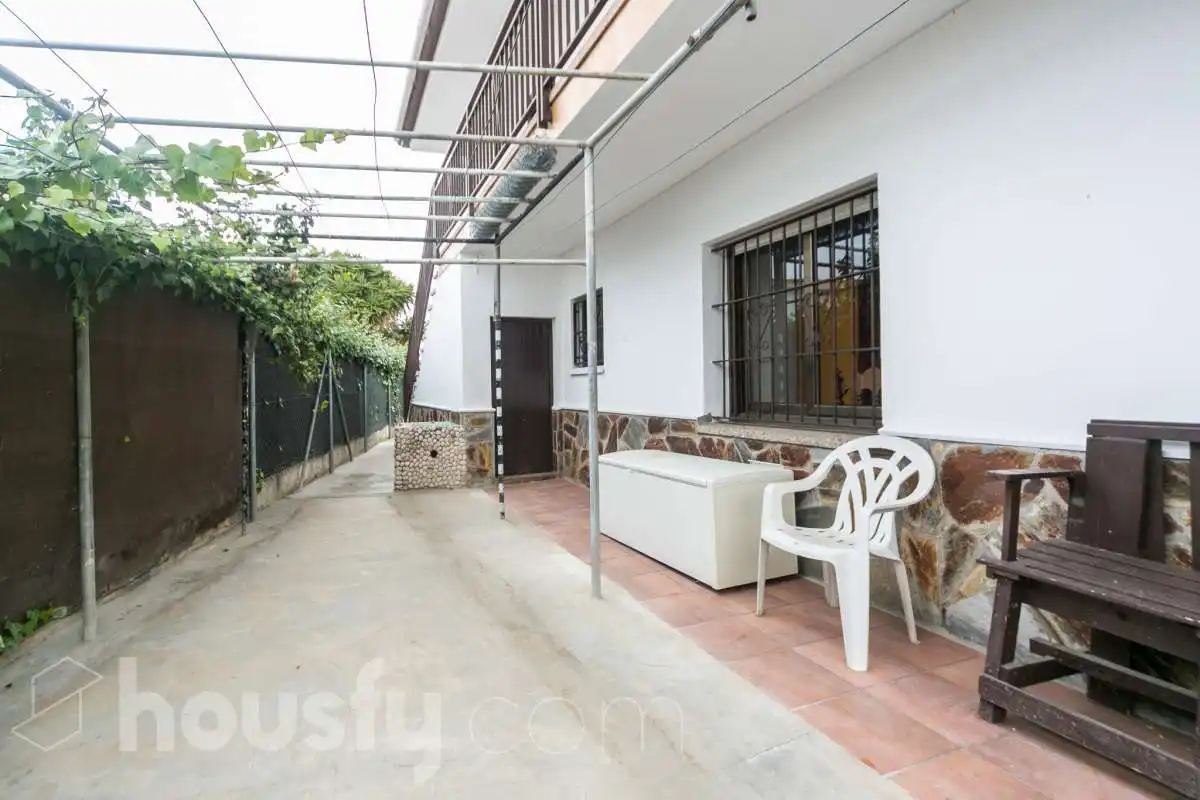 Houses for sale in Carrer de L'Estaca, Fondo Somella