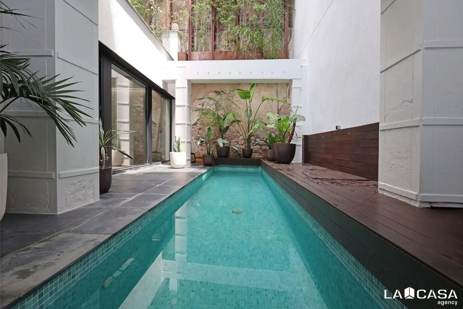 Piscina de Dúplex en venta en Barcelona con Aire acondicionado, Calefacción y Terraza