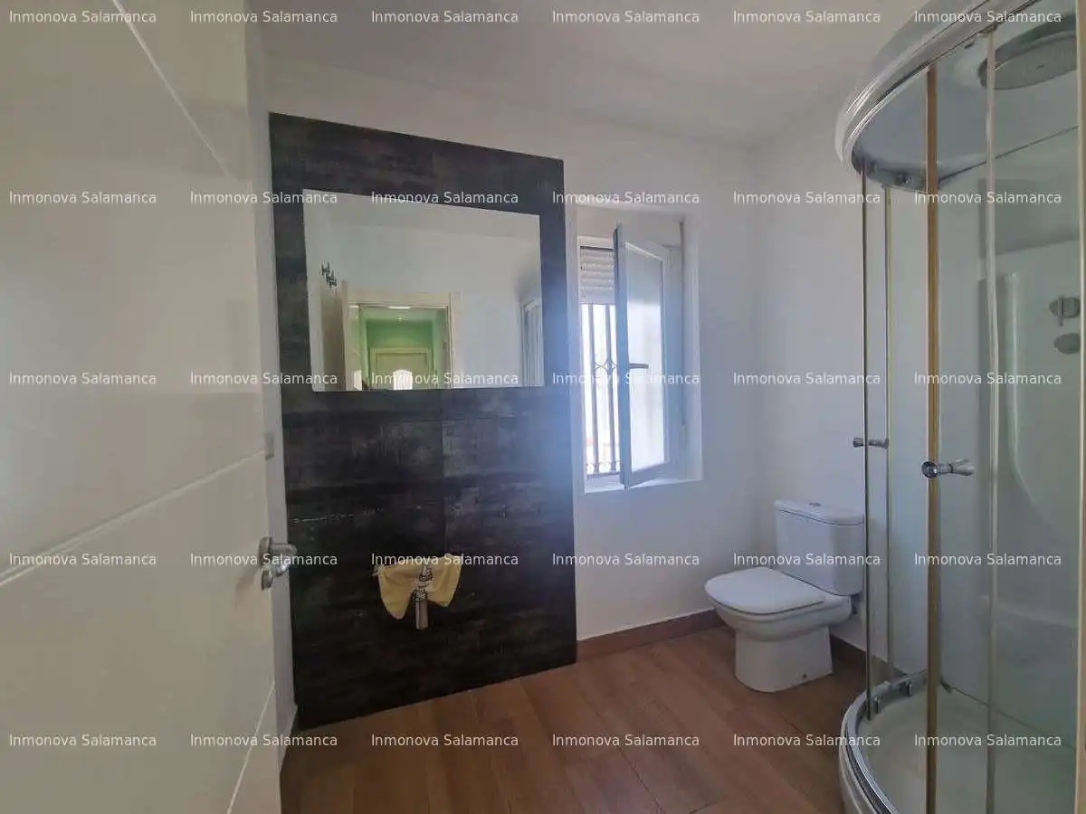 Baño de Casa o chalet en venta en Salamanca con Calefacción y Amueblado