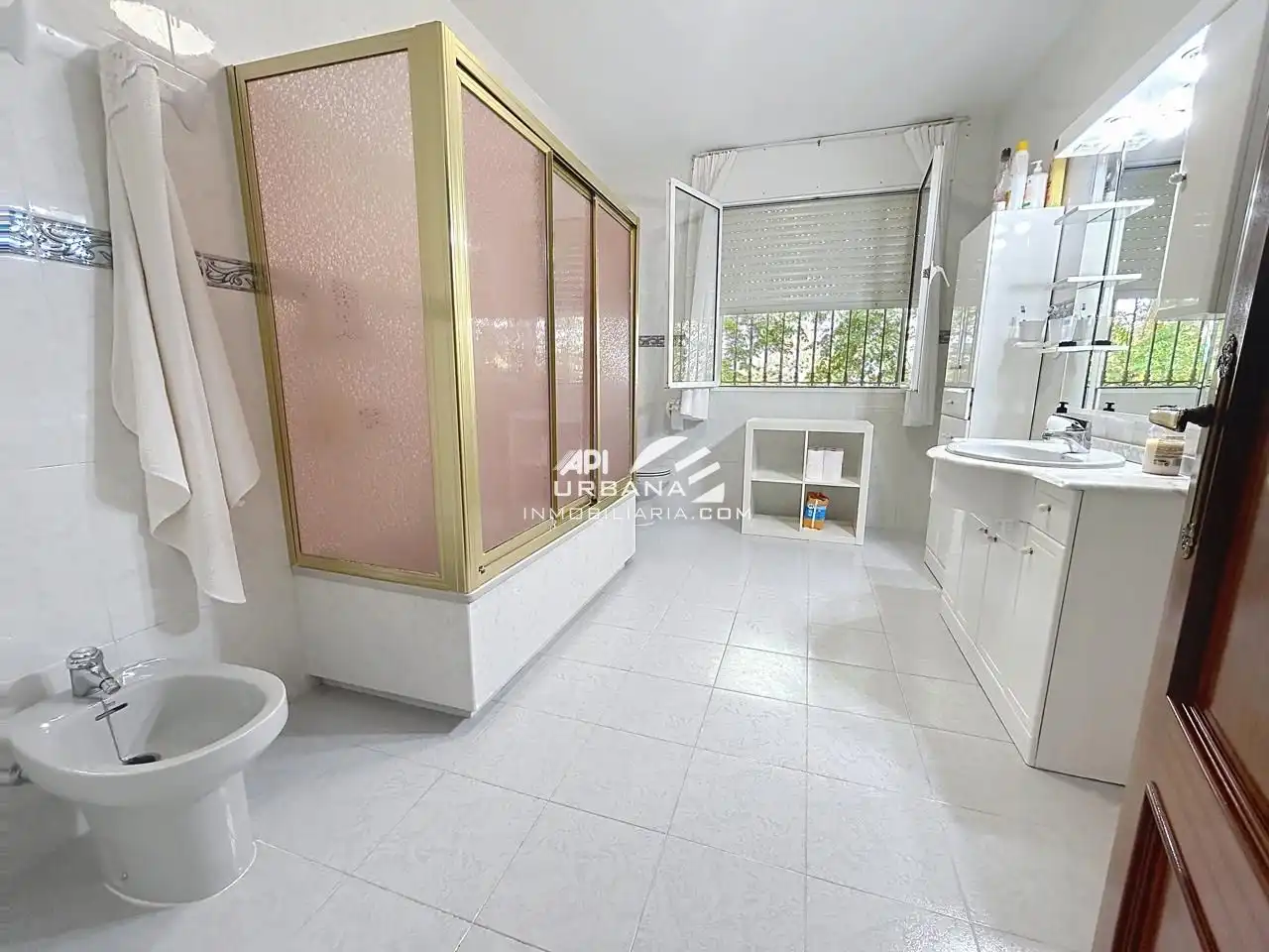 Baño de Casa o chalet en venta en Lucena con Aire acondicionado, Jardín privado y Terraza