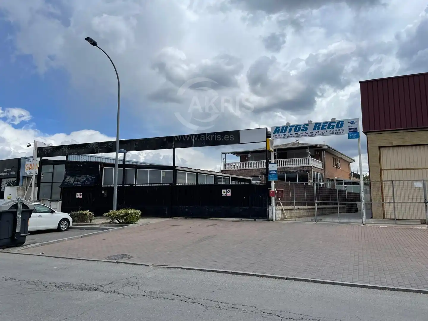 Industrial building for sale in Husillo
