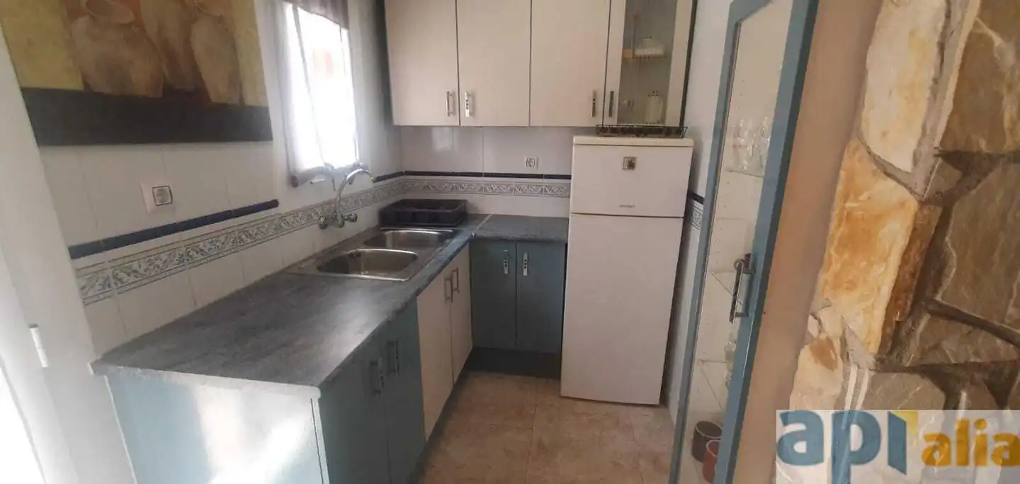 Cuina de Casa o xalet en venda en Roses amb Calefacció, Jardí privat i Terrassa
