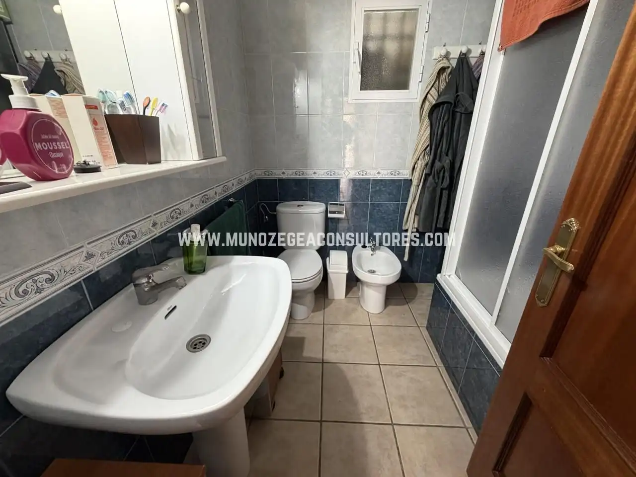 Bathroom of Houses for sale in Lucena  with Air Conditioner, Private garden and Terrace