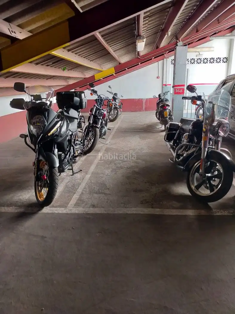Parkplatz zur Miete in Calle Álvaro de Bazán 4, imagen 2