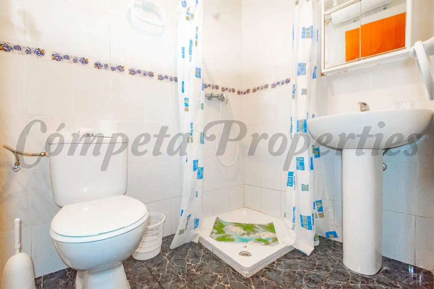 Casa amb terrassa en venda a Canillas de Albaida, imagen 5