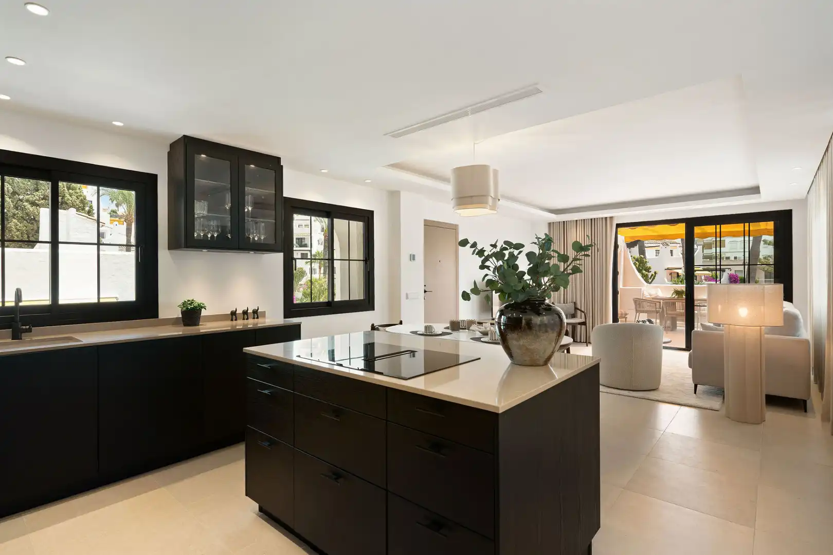 Cocina de Apartamento en venta en Marbella con Aire acondicionado, Terraza y Piscina