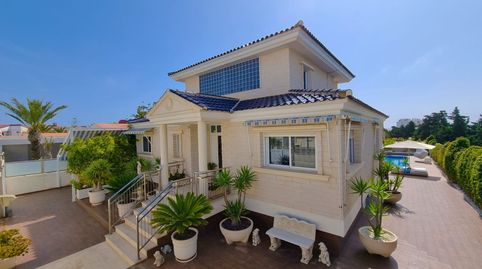 Esta excepcional villa ofrece una oportunidad uacutenica de adquirir una vivienda espaciosa y elegante en una de las zonas maacute, imatge 2