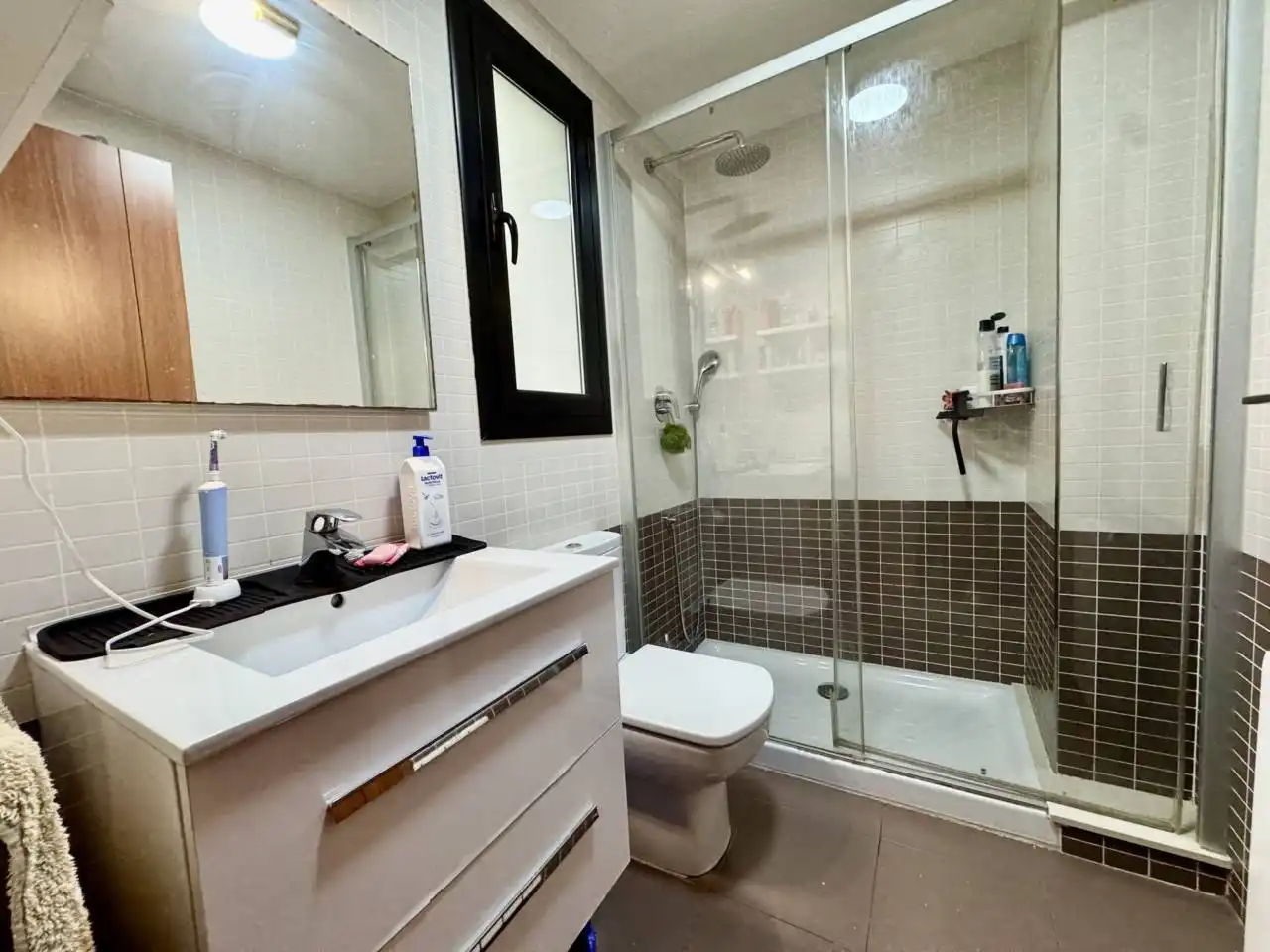 Baño de Piso en venta en Calella con Aire acondicionado, Calefacción y Terraza