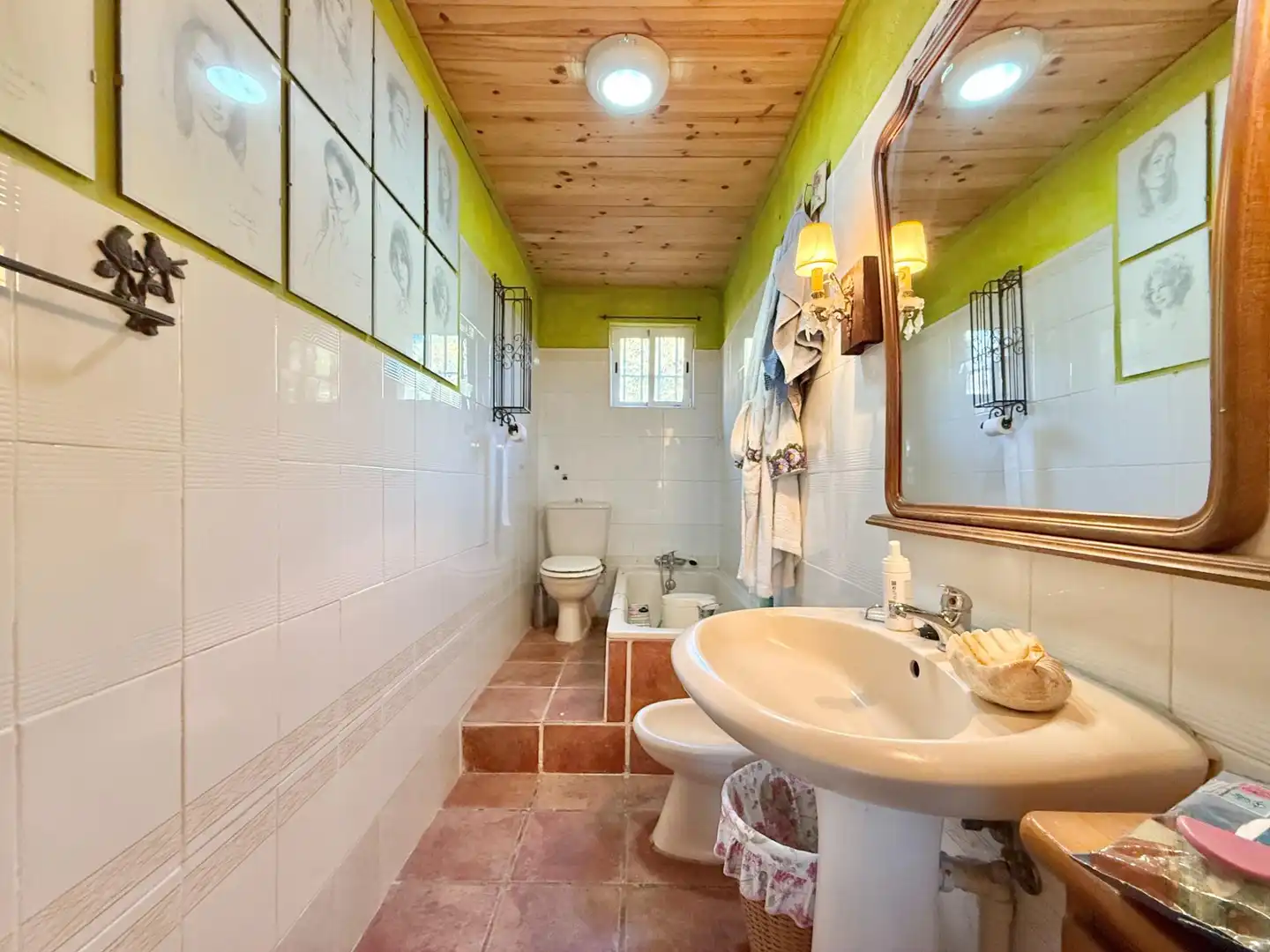 Baño de Finca rústica en venta en Piedralaves con Jardín privado, Terraza y Trastero