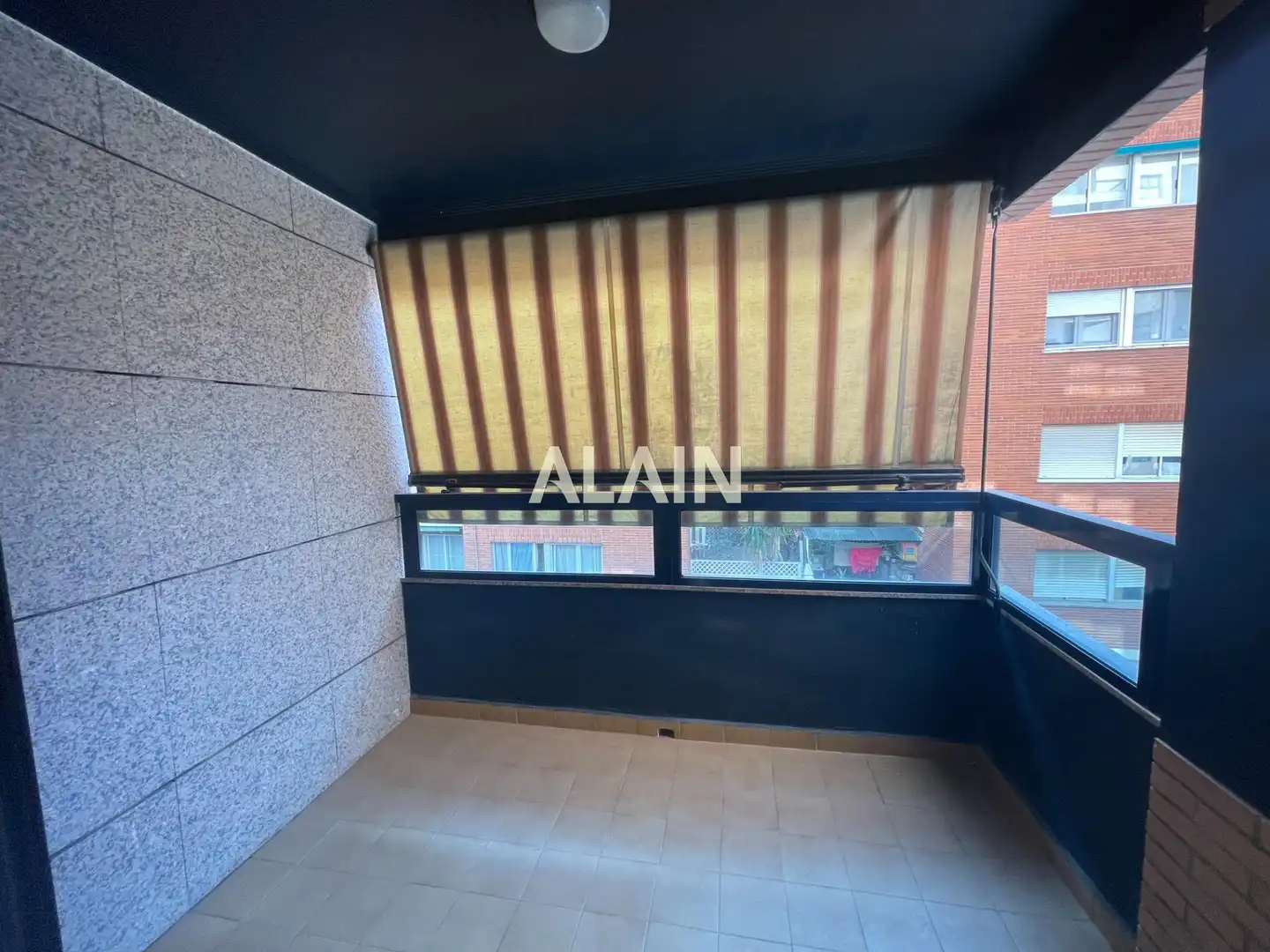 Terrassa de Pis en venda en Valencia amb Aire condicionat