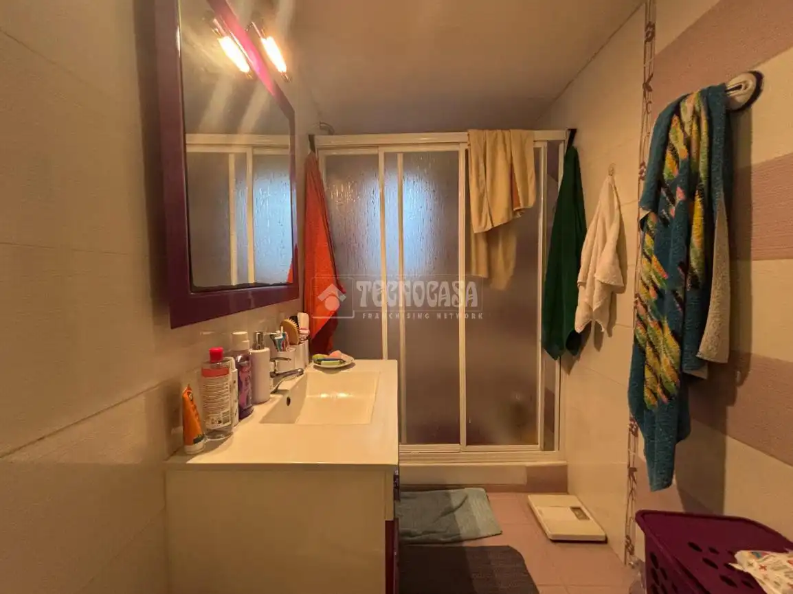 Bathroom of Flat for sale in Leganés