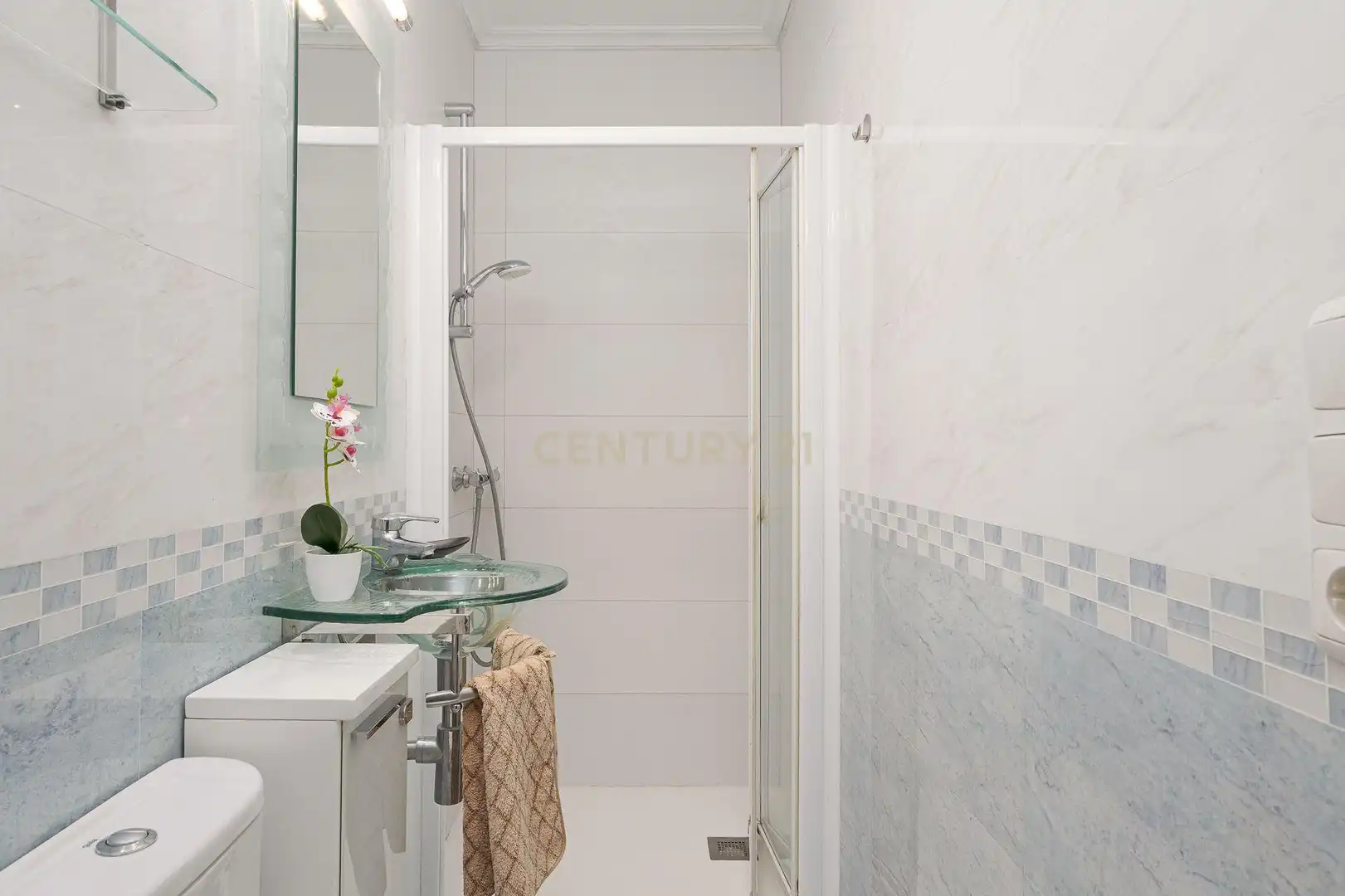 Bany de Apartament en venda en Donostia - San Sebastián  amb Forn, Rentadora i Microones