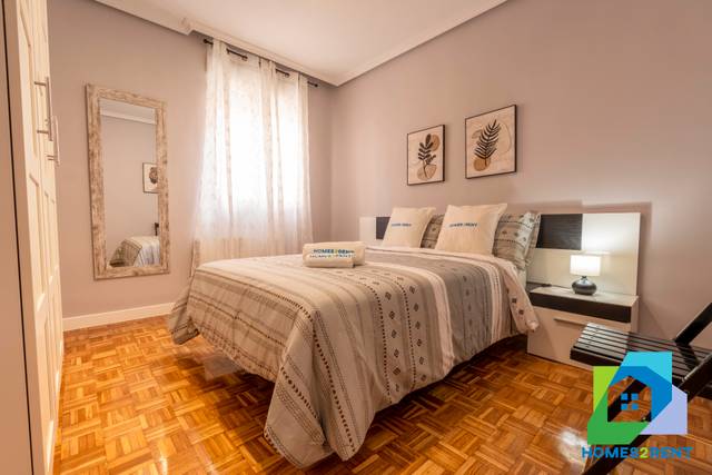 Piso en Alquiler en Calle de Fereluz, 57 en Valdeacederas