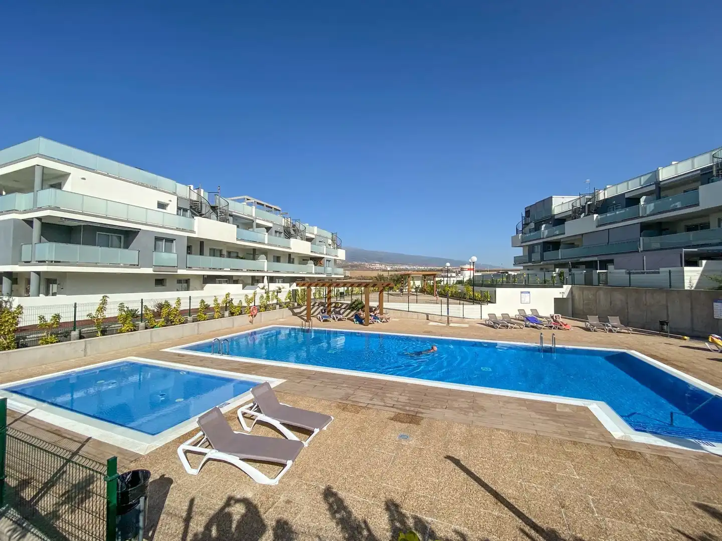 Piscina de Ático en venta en Los Abrigos