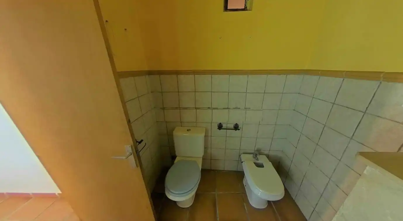 Bany de Casa o xalet en venda en Vallbona d'Anoia amb Terrassa i Alarma